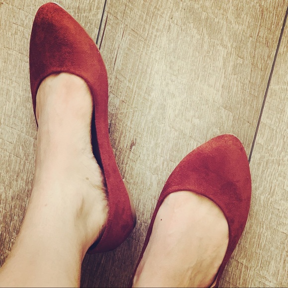 1 Left Soda Rust Brown Almond Toe Ballerina FLATS - Picture 2 of 8